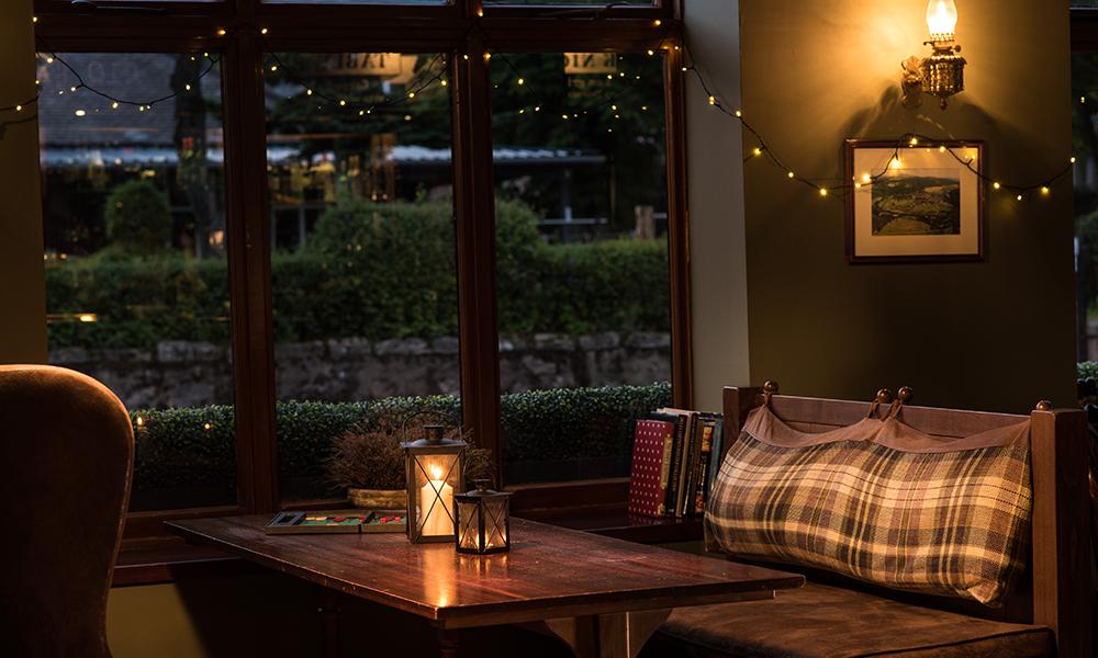 Balmoral Arms Hotel Ballater Bagian luar foto