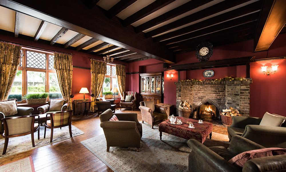 Balmoral Arms Hotel Ballater Bagian luar foto