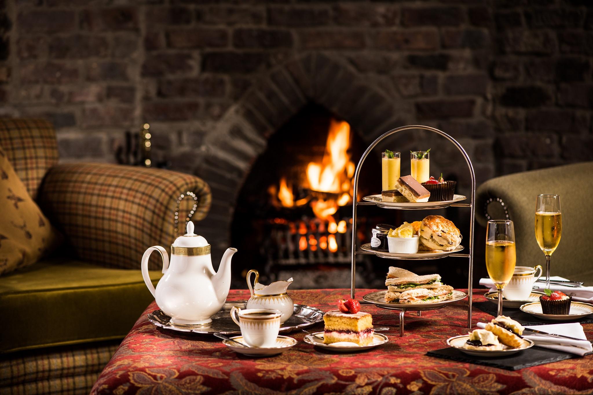 Balmoral Arms Hotel Ballater Bagian luar foto