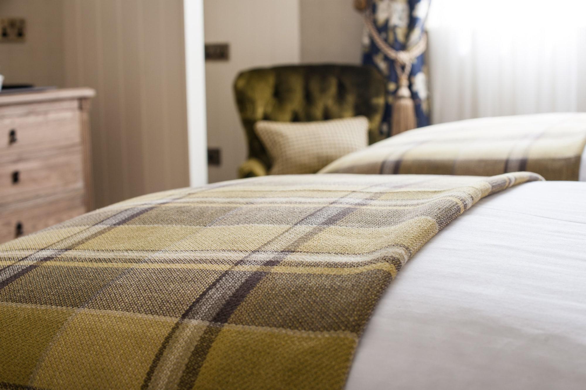 Balmoral Arms Hotel Ballater Bagian luar foto